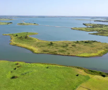 Sooner Lake, photo by Darrin Hill