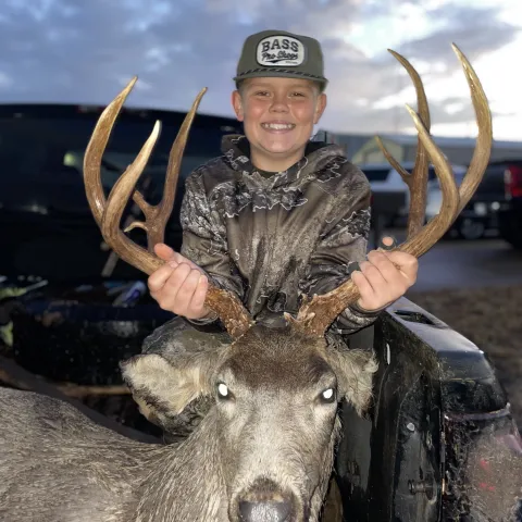 Rory Andrews with his harvested Oklahoma White-Tailed Deer