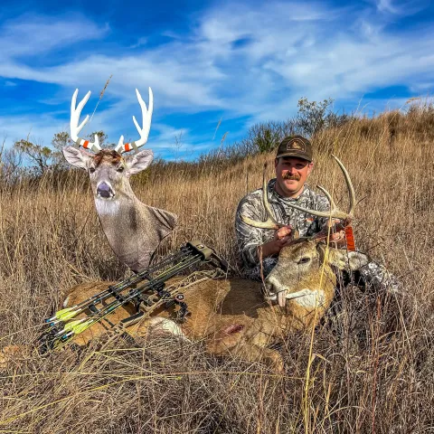 Dallas Barber archery hunting whitetail deer
