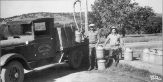 Old black and white photo of agency staff in the field during the 30's and 40's.