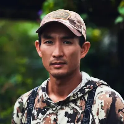 A portrait of Wade Truong, chef and hunter.